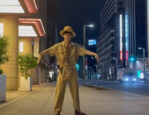 【Танец, выглядящий так, будто нет суставов】【Самый популярный танцор в Японии】Kazuho Monster  Видео