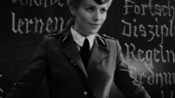 Улыбка… выдала карателя ГЕСТАПО! Уважаемая учительница с такой улыбкой выносила приговоры пленным.  Видео