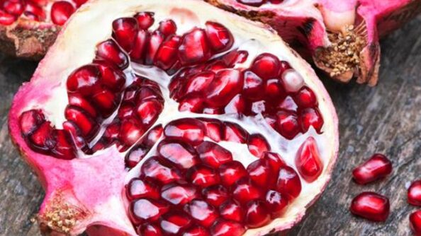 Ученые рассказали, какой осенний фрукт самый полезный