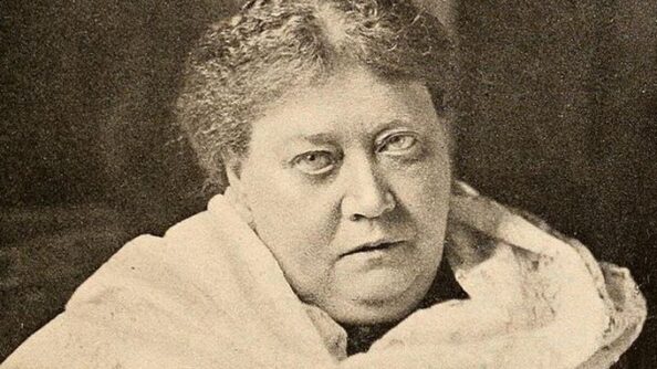 10 заповедей Елены Блаватской, которые могут изменить вашу жизнь к лучшему