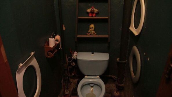 Как жили в советских коммуналках: душ по графику, именные сидения для унитаза и другие негласные законы