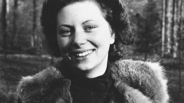 Воспитательница Жанна