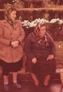 «ДВЕ ТЁТКИ»: ИСТОРИЯ ОДНОЙ ФОТОГРАФИИ