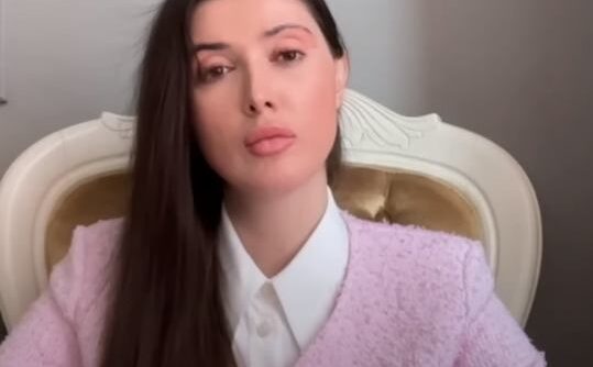 СЕКРЕТЫ кооператива «Озеро», ЗОМБИРОВАНИЕ путина и АНТИСЕМИТСКИЕ выходки  Видео