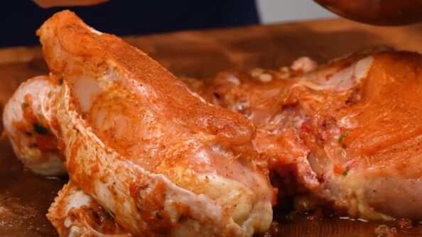 Не готовьте курицу целиком, пока не увидите этот трюк.  Видео