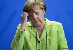 Меркель: "путин уже был настроен напасть на Украину". /От редакции/