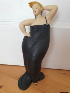 — Сёмочка, сыночка, ты, конечно, уже страшно, жутко взрослый…  — Папа!