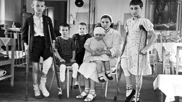 У детского поэта Корнея Ивановича Чуковского есть одно очень необычное и редкое стихотворение, о котором, к огромному сожалению, не все из н