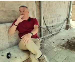 Евреи не признающие Израиль | Интервью с Нетурей Карта | ЗАКРЫТЫЙ квартал Меа Шеарим  Видео