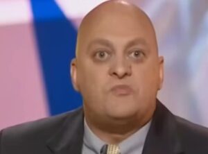 Актёр-юморист Михаил Церишенко о романе с певицей Екатериной Семёновой и номерах в "Кривом зеркале"  Видео