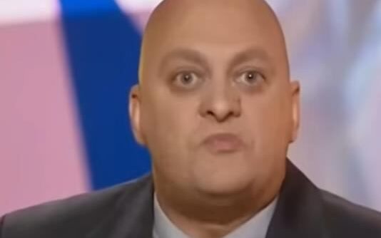 Актёр-юморист Михаил Церишенко о романе с певицей Екатериной Семёновой и номерах в "Кривом зеркале"  Видео