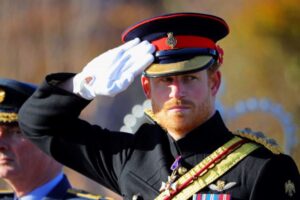 Почему офицеры говорят «честь имею»?