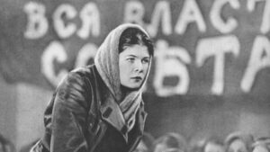 Как в СССР «красные комиссарши» определяли моду и нравы социалистического общества